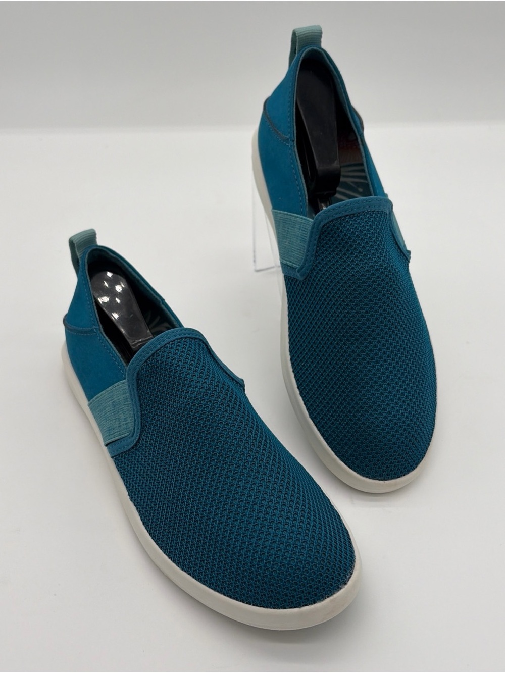 OLUKAI Hale'iwa Olona Shoes Knit Fabric Slip On Comfort Loafer Womens Sz 7 Blue